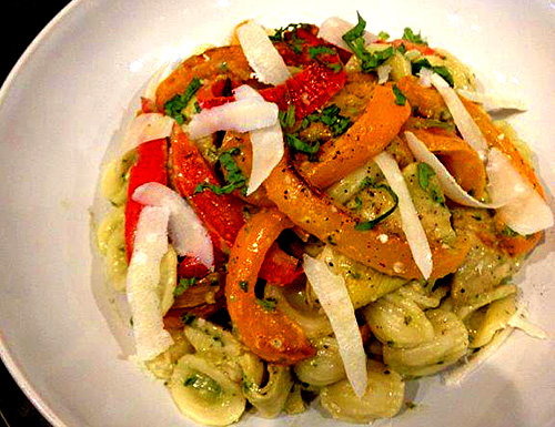 Pasta with Avocado Pesto